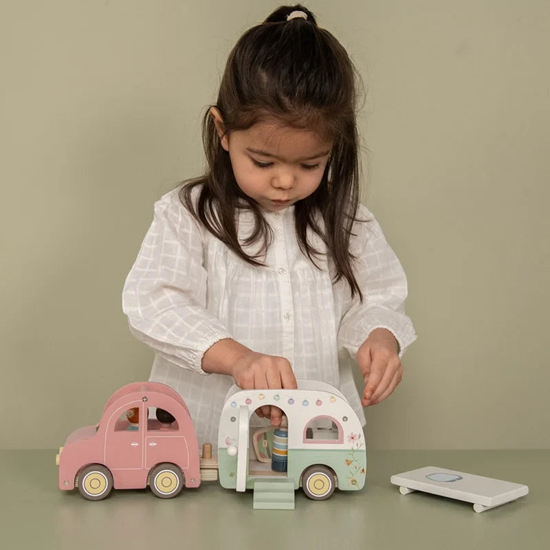 Toy car with trailer - Wooden toys