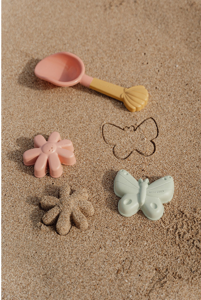 Strandset met schep en zandvormpjes - Bloemen & Bloemen