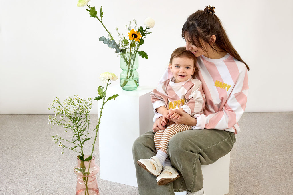 Unisex-Sweatshirt Happy - Milky/peach (verschiedene Größen)