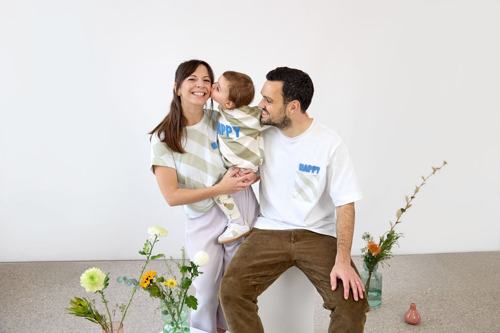 Weibliches T-Shirt Happy - Milky/light khaki (verschiedene Größen)